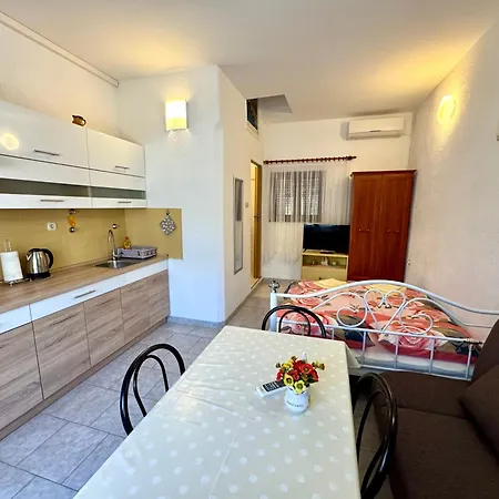 Biba Appartement Jadranovo